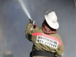 Горящие тонны сена напугали жителей Ленинского района