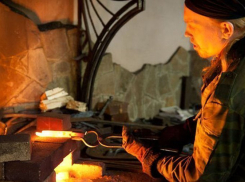 Под Волгоградом на рабочем месте погиб 24-летний кузнец