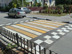 В Волжском благоустраивают дороги