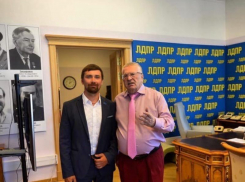В Волжском 6 человек напали на депутата от ЛДПР Воронова к 1 мая: мужчина в больнице