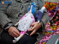 Волжан учат правильно ухаживать за пожилыми людьми