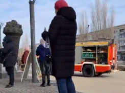 В Волжском пожарные провели учение в торговом комплексе