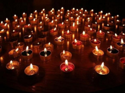 Волжане соболезнуют родственникам погибших при пожаре в Кемерово