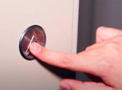 Жители еще одной многоэтажки Волжского пожаловались на неработающие лифты