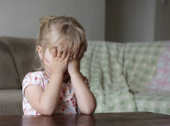 Тёзка волжской поп-звезды Юлия Ковальчук избивала свою 2-летнюю дочь