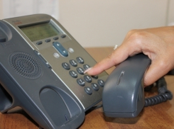 Сотрудники МЧС готовы выслушать волжан по телефону доверия