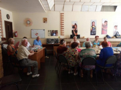 Волжские пенсионеры «зажигают» на «Огоньке»