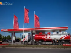 В Волжском снова выросли цены на бензин