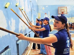 7800 рублей в месяц предложили заработать школьникам Волжского