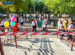 В Волжском школьники уходят на дополнительные каникулы