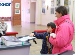 Что происходит на избирательных участках в Волжском в третий день голосования: видео