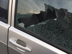 Желание воришек украсть магнитолу, изувечило машину волжан