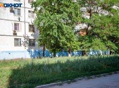 В Волжском погиб мужчина после падения с 9 этажа