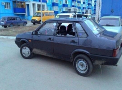 В Волжском во второй раз угнали синюю «девяносто девятую»
