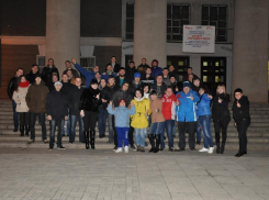 Волжские автолюбители устроили массовый ночной автопробег