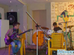 В Волжском возобновляются традиции музыкальных «Квартирников»