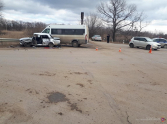 Четыре человека пострадали в ДТП под Волжским