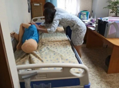 В Волжском учат помогать: что такое «Школа ухода» и для чего она нужна