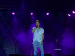 Грандиозный концерт Димы Билана подарили волжанам на День города