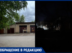 Безопасность «не предусмотрена»: волжане не могут добиться установки фонаря в темном дворе, где гуляют дети