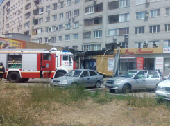 При странных обстоятельствах сгорело помещение страховой компании в Волжском