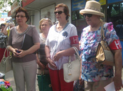 Волжские активисты разогнали уличных торговцев на проспекте Ленина