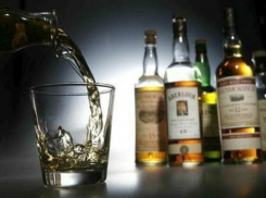 В Волжском мужчина незаконно продавал алкоголь