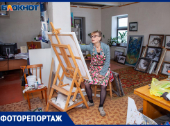 История и искусство идут рука об руку: фоторепортаж из студии волжской художницы