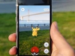 Волжане продолжают заниматься опасным увлечением - ловлей покемонов