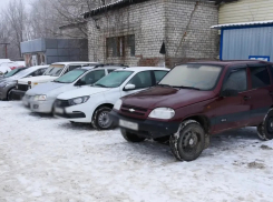 В Волгоградской области конфискованные у пьяных водителей автомобили передали на нужды СВО