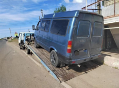 В Волжском началась охота на «бомбил»: «ГАЗ» с лихачом из Узбекистана отправили на штрафстоянку