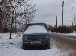 Эвакуировать припаркованные вдоль дорог машины будут власти Волжского 