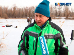 В Волжском мэр позаботился о рыбном поголовье лично