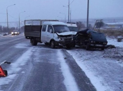 В Волгограде в аварии погиб водитель «шестерки»