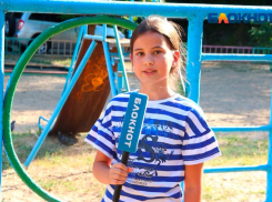 Ржавчина и куски застывшего цемента: волжане жалуются на состояние детской площадки