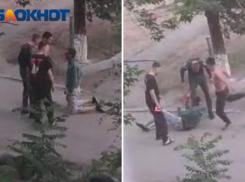 «Каратели» избили мужчину якобы за предложение секса ребенку в Волжском: видео