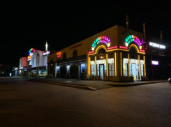 Шашлык, роллы, хот-дог: на Французском бульваре вы получите гастрономическое удовольствие