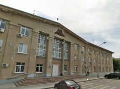 В покровительстве фирме мужа заподозрила прокуратура крупную чиновницу мэрии Волжского 