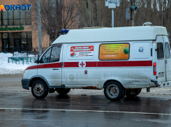 Устроил ДТП в Волжском и попал в больницу: пенсионер не справился с управлением