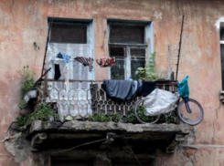 В Волжском две управляющие компании обязали привести в порядок жилые дома