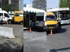 Три пассажирки маршруток пострадали в массовом ДТП в Волжском