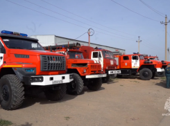 Волжские пожарные 13 ПСЧ отправились на помощь Астрахани в борьбе с масштабным пожаром