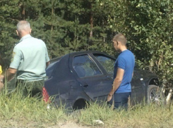36-летняя автоледи перевернулась на машине по дороге в Волжский