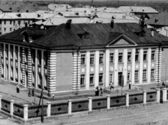 Город-сад как произведение искусства: Волжский отмечает День архитектора
