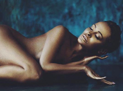 Жена волгоградца Прохора Шаляпина  выставила на показ откровенные снимки 