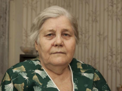 Аферистки шантажом заставили пенсионерку из Волжского купить китайский массажный аппарат