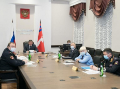 Губернатор планирует привить 700 000 человек в Волгоградской области