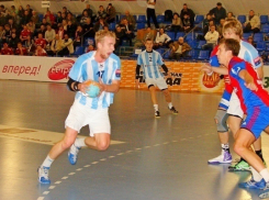 Волгоградский «Каустик» одержал долгожданную победу