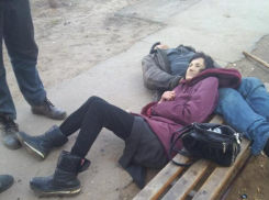 Посиделка на лавочке в Волжском закончилась приездом скорой