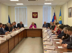 Игорь Воронин приветствовал новый созыв депутатов Волжской гордумы
